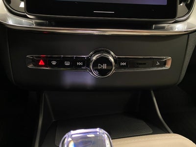 2026 Volvo XC90 B6 AWD Plus 7-Seater