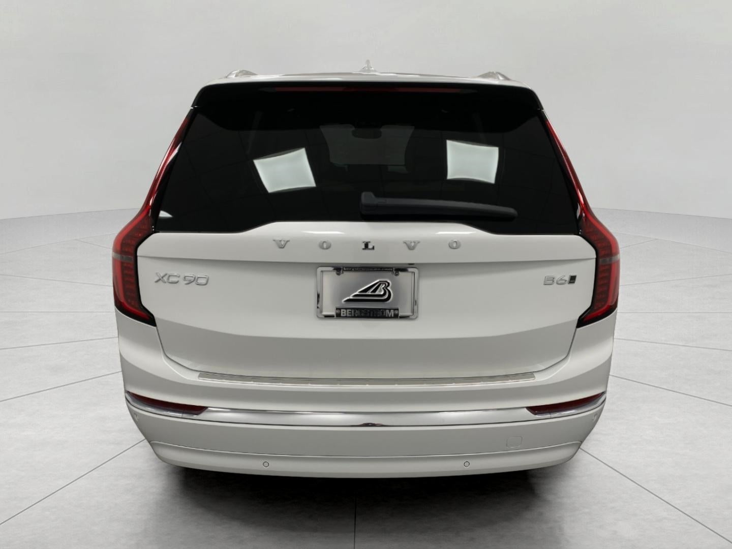 2026 Volvo XC90 B6 AWD Plus 7-Seater