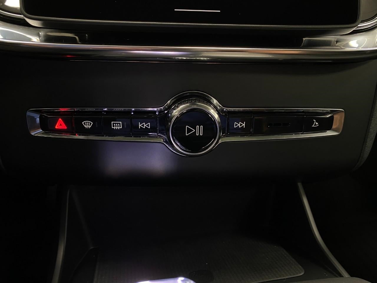 2026 Volvo XC90 B6 AWD Ultra 7-Seater