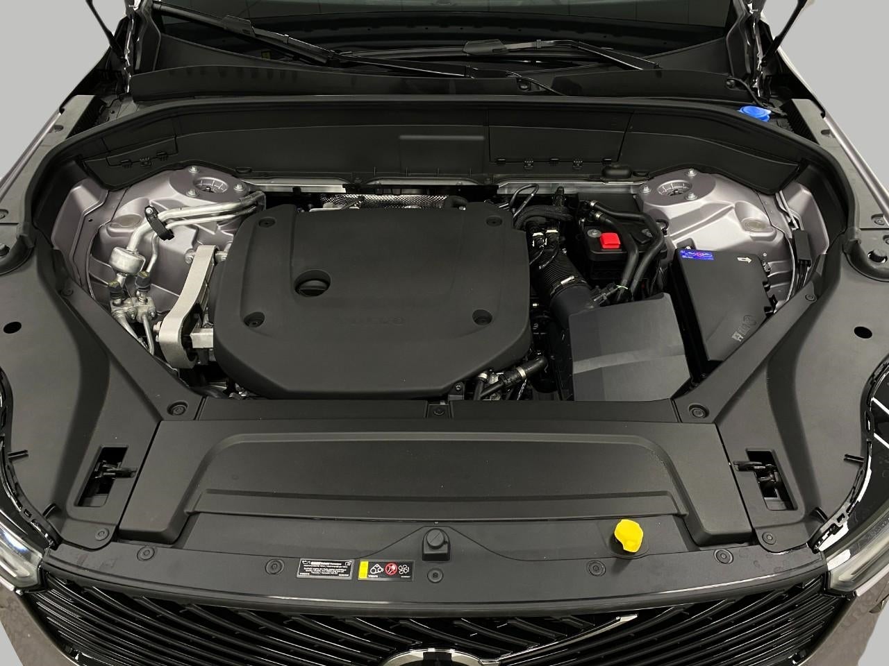 2026 Volvo XC90 B6 AWD Ultra Dark Theme 7-Seater