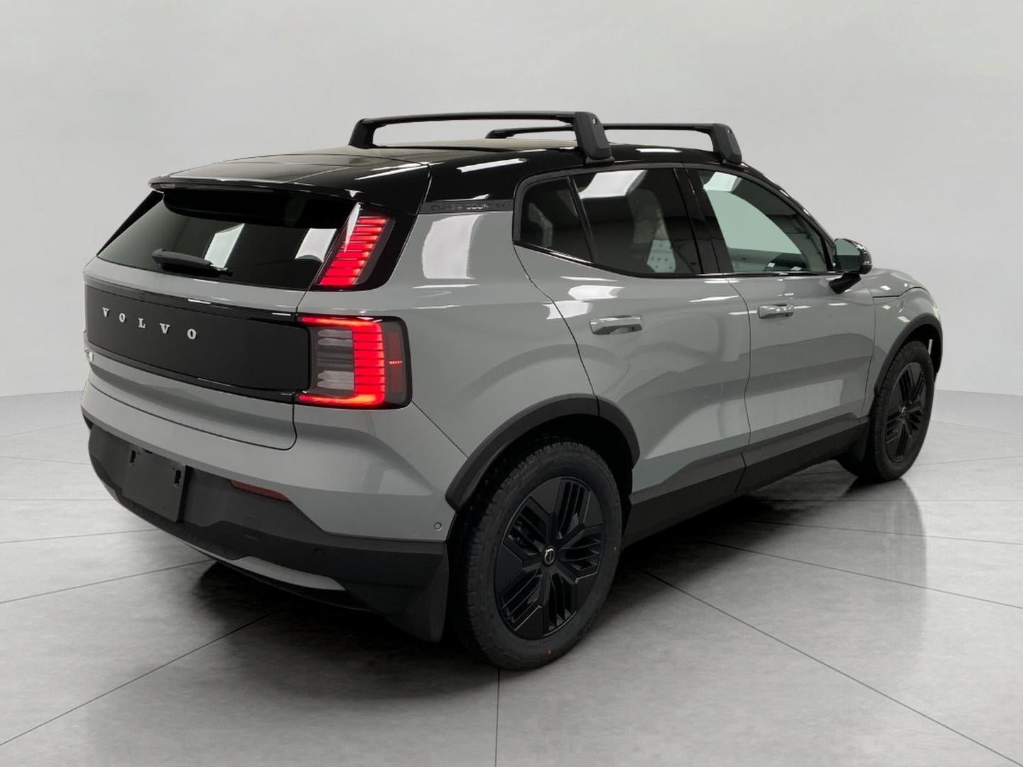 2026 Volvo EX30 Twin Motor AWD Cross Country Ultra