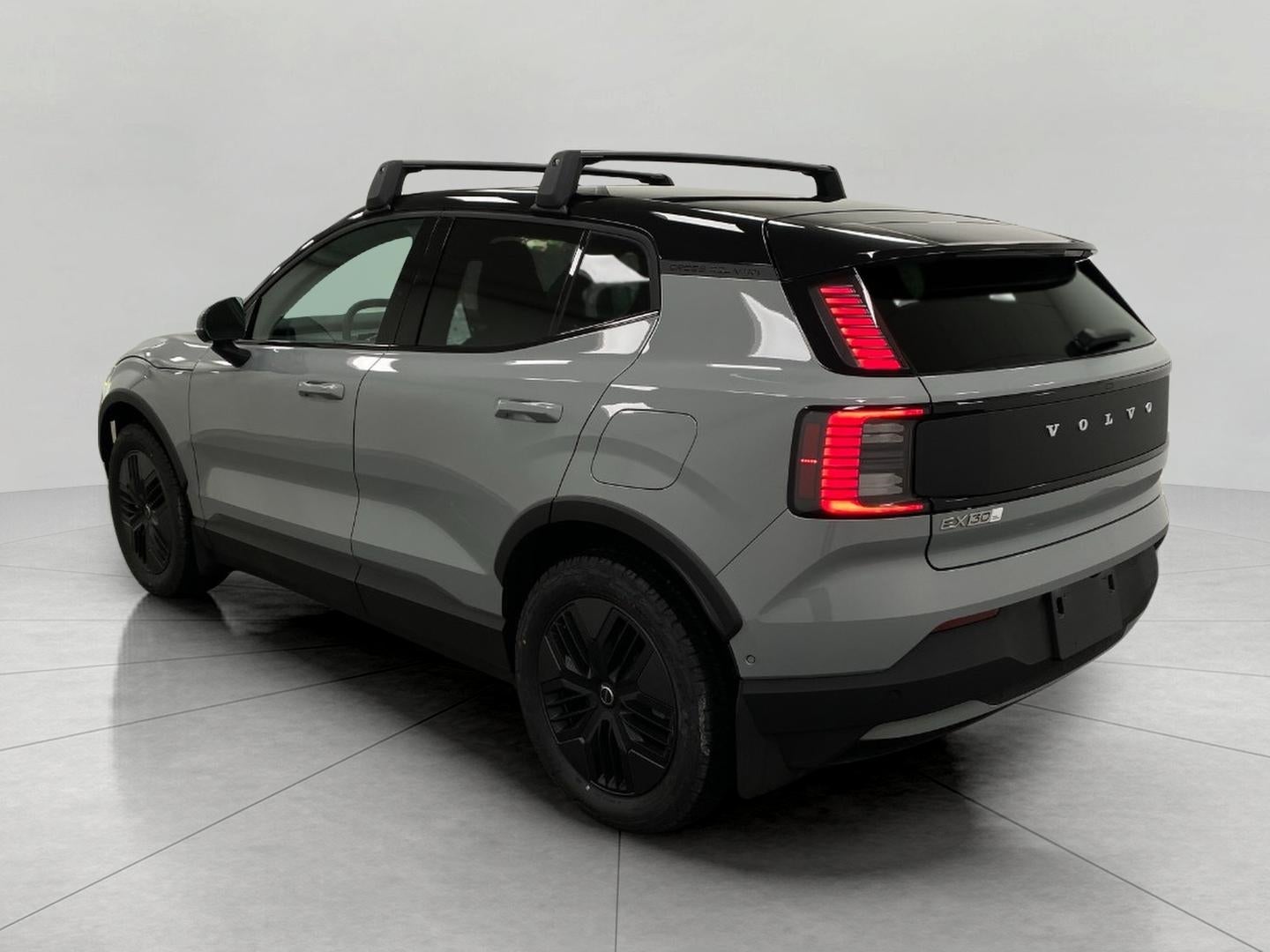 2026 Volvo EX30 Twin Motor AWD Cross Country Ultra