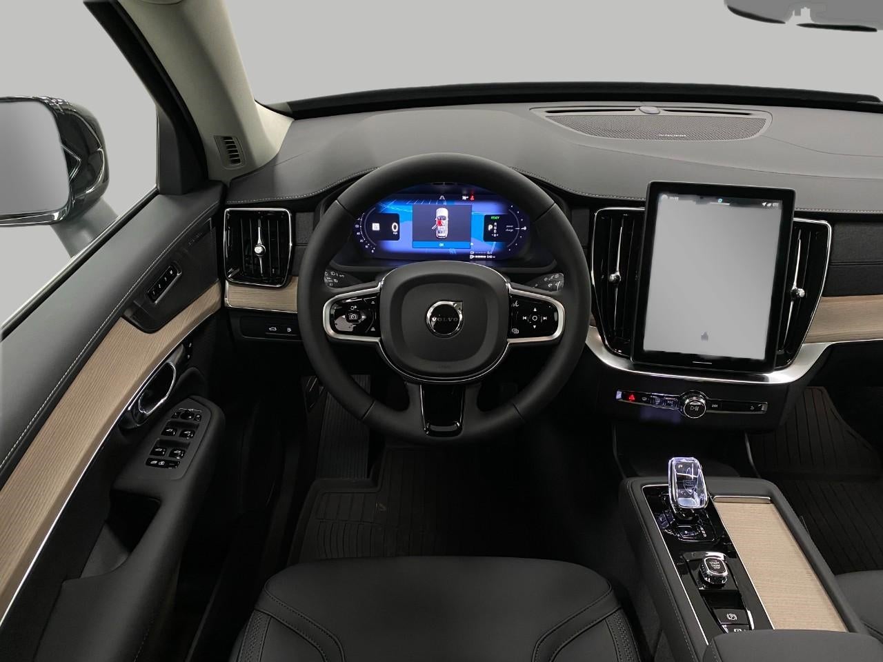 2026 Volvo XC90 Plug-In Hybrid T8 AWD Plus 6-Seater