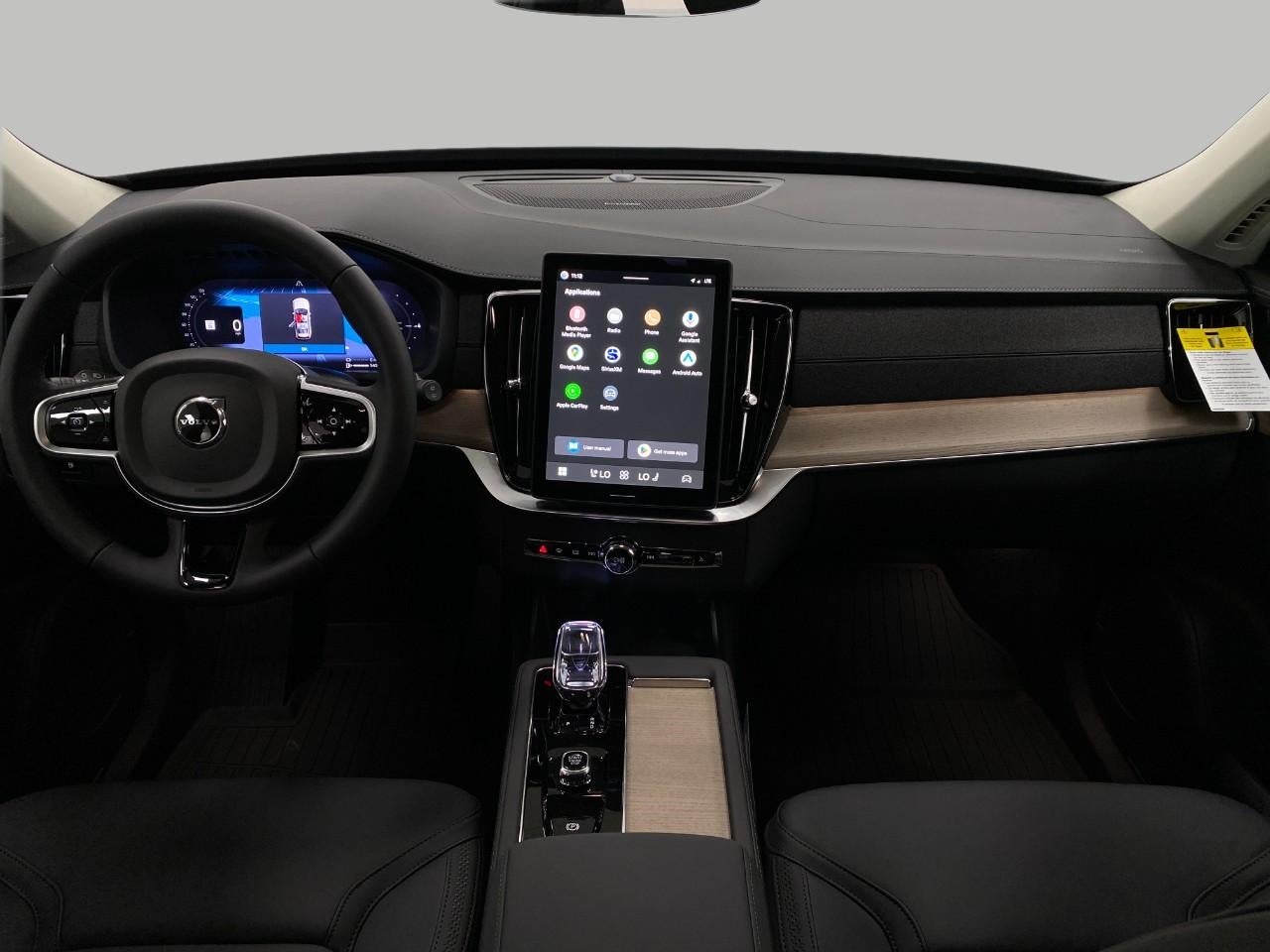 2026 Volvo XC90 Plug-In Hybrid T8 AWD Plus 6-Seater