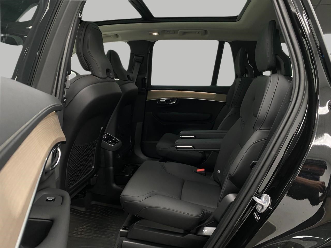 2026 Volvo XC90 Plug-In Hybrid T8 AWD Plus 6-Seater