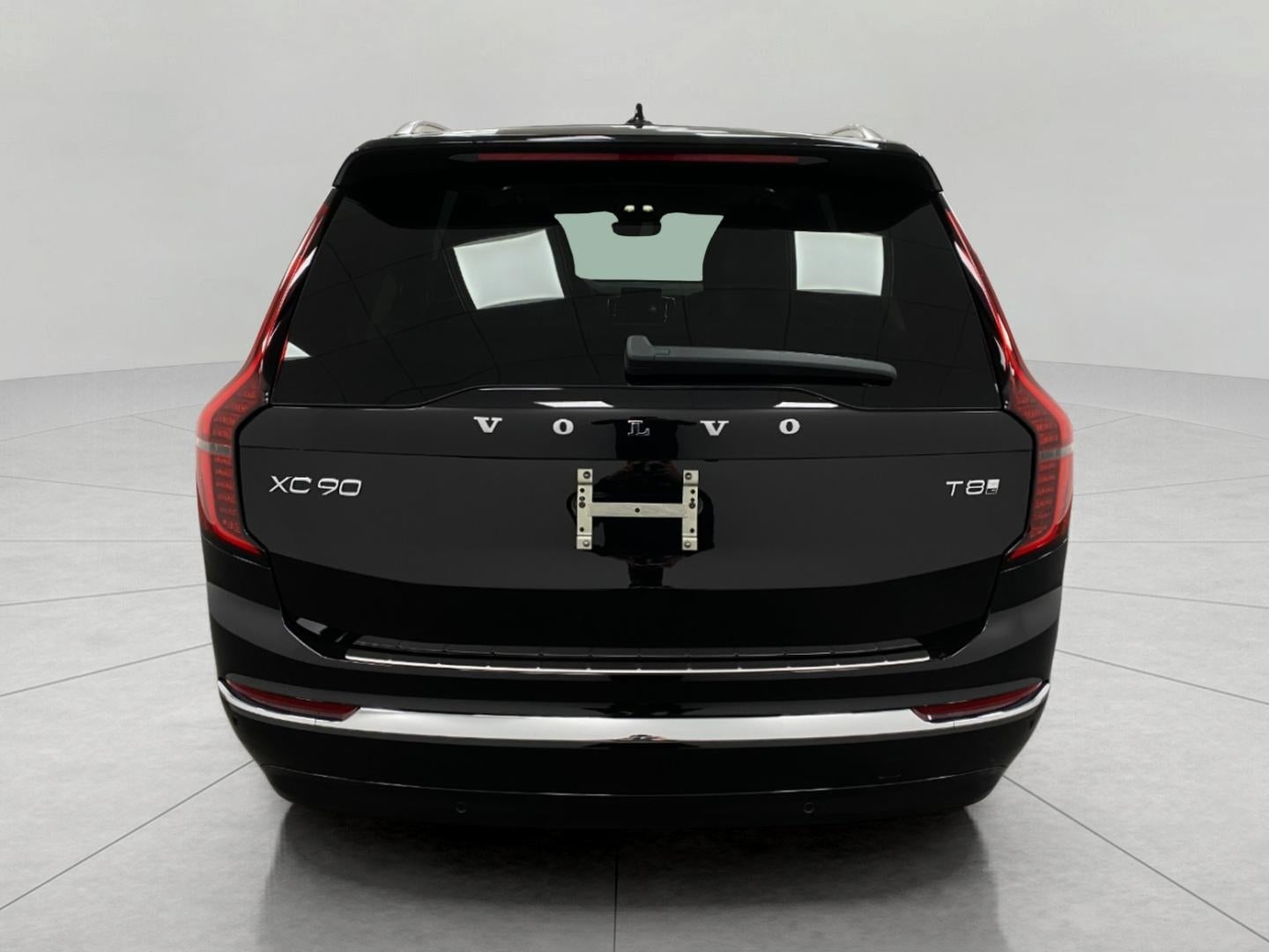 2026 Volvo XC90 Plug-In Hybrid T8 AWD Plus 6-Seater