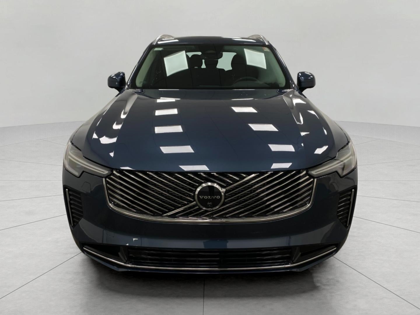 2026 Volvo XC90 Plug-In Hybrid T8 AWD Plus 7-Seater