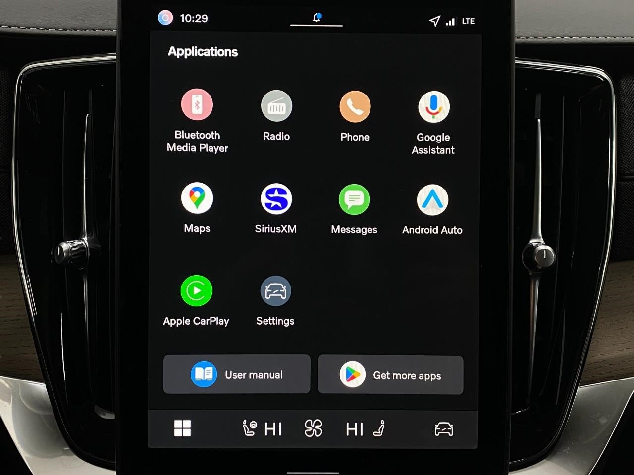 2026 Volvo XC90 Plug-In Hybrid T8 AWD Plus 7-Seater
