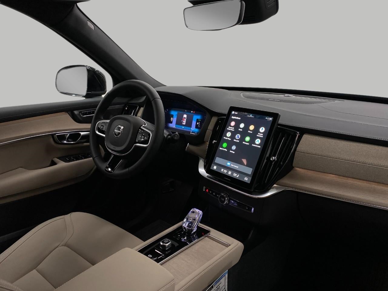 2026 Volvo XC90 Plug-In Hybrid T8 AWD Plus 7-Seater