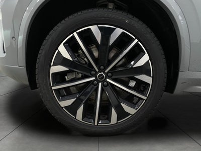 2026 Volvo XC90 Plug-In Hybrid T8 AWD Plus 7-Seater