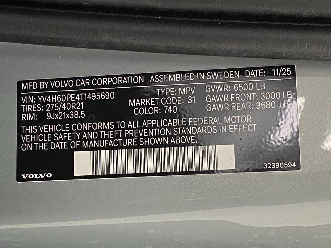 2026 Volvo XC90 Plug-In Hybrid T8 AWD Plus 7-Seater