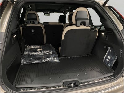 2026 Volvo XC90 Plug-In Hybrid T8 AWD Plus 7-Seater