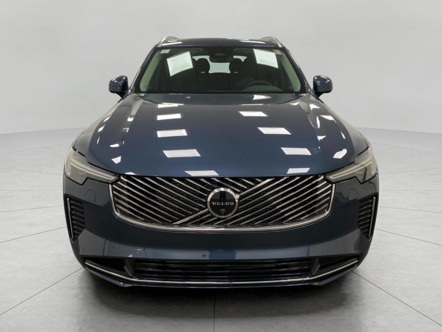 2026 Volvo XC90 Plug-In Hybrid T8 AWD Plus 7-Seater