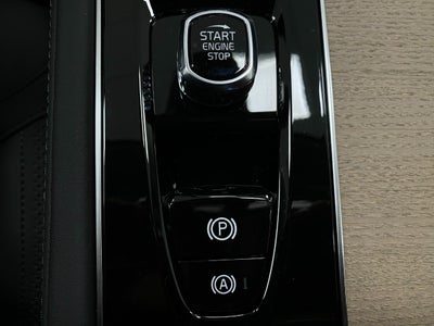 2026 Volvo XC90 Plug-In Hybrid T8 AWD Plus 7-Seater