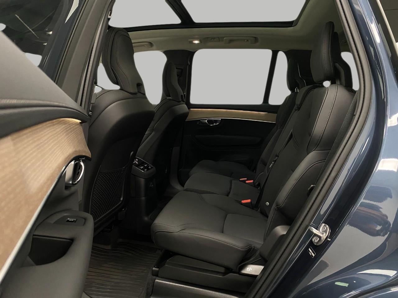 2026 Volvo XC90 Plug-In Hybrid T8 AWD Plus 7-Seater