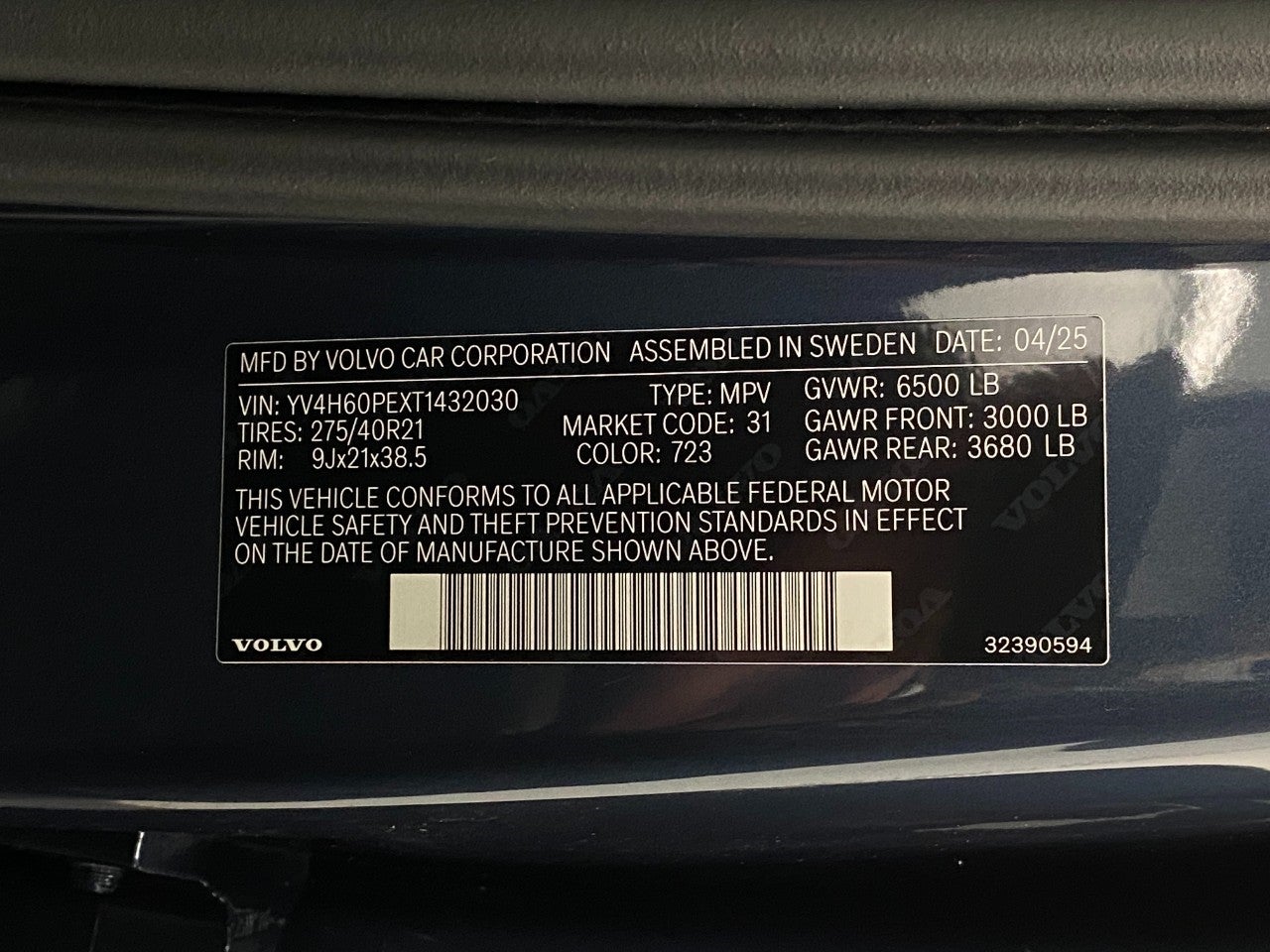 2026 Volvo XC90 Plug-In Hybrid T8 AWD Plus 7-Seater