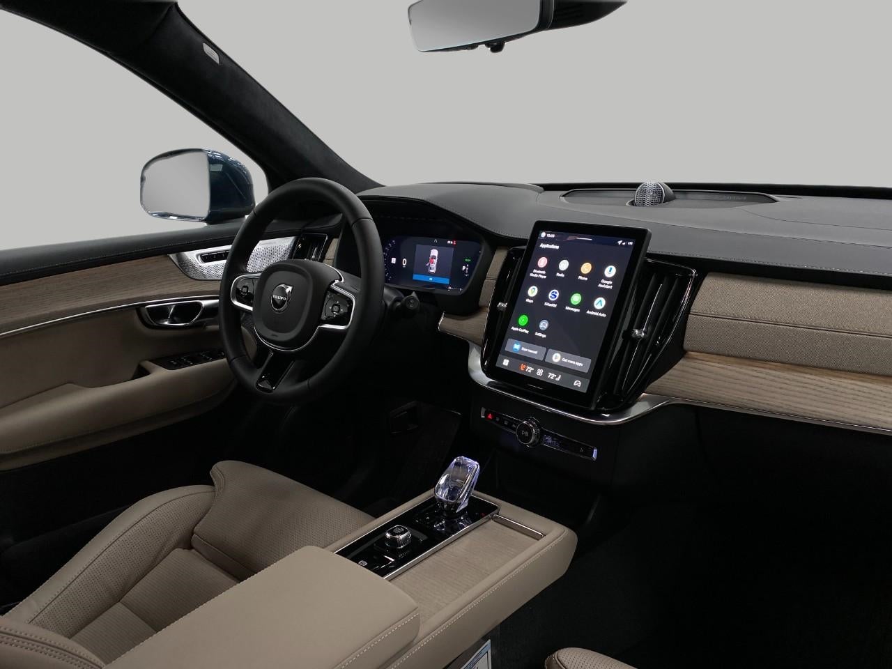 2026 Volvo XC90 Plug-In Hybrid T8 AWD Ultra 7-Seater