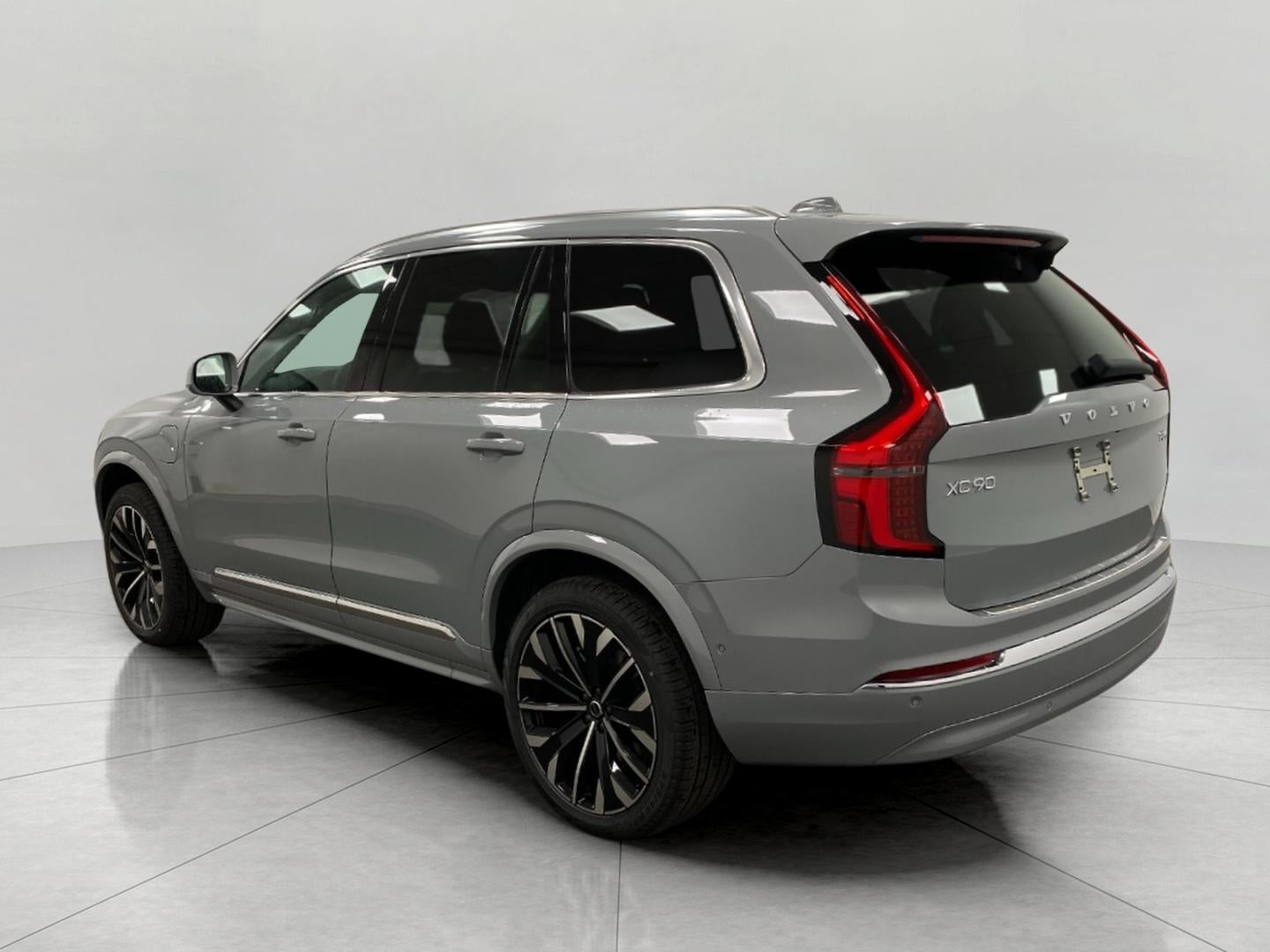 2026 Volvo XC90 Plug-In Hybrid T8 AWD Ultra 7-Seater