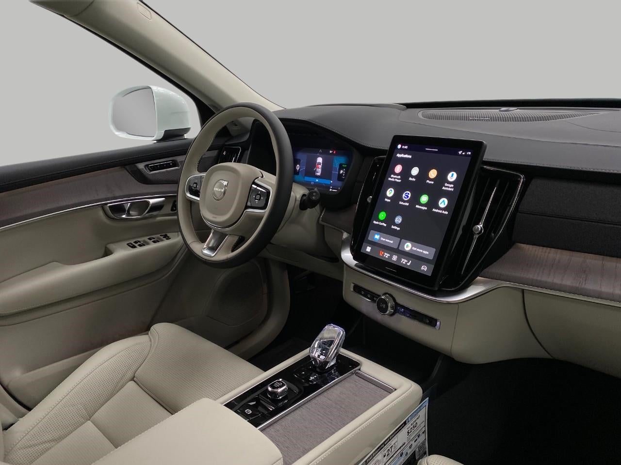 2026 Volvo XC90 Plug-In Hybrid T8 AWD Ultra 7-Seater