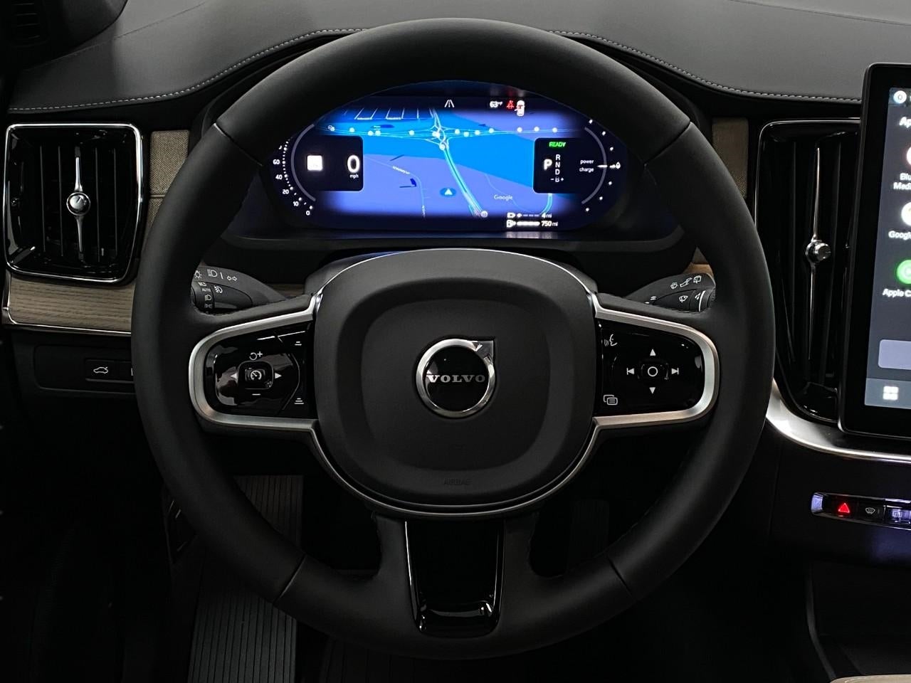 2026 Volvo XC90 Plug-In Hybrid T8 AWD Ultra 7-Seater