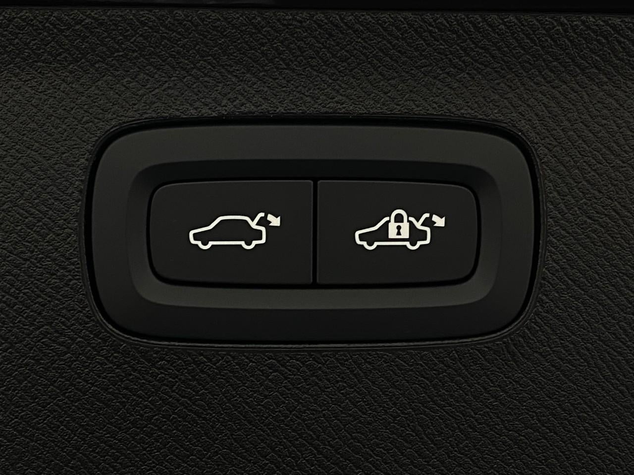 2026 Volvo XC90 Plug-In Hybrid T8 AWD Ultra 7-Seater