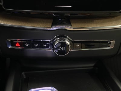 2026 Volvo XC60 Plug-In Hybrid T8 AWD Plus