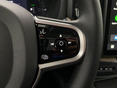 2026 Volvo XC60 Plug-In Hybrid T8 AWD Plus