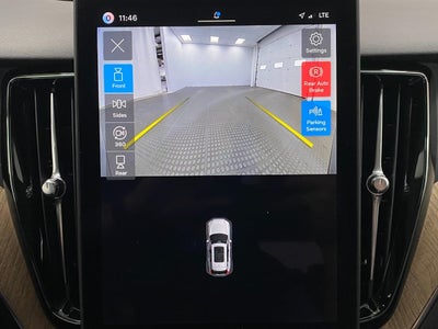 2026 Volvo XC60 Plug-In Hybrid T8 AWD Plus