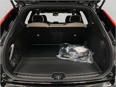2026 Volvo XC60 Plug-In Hybrid T8 AWD Plus