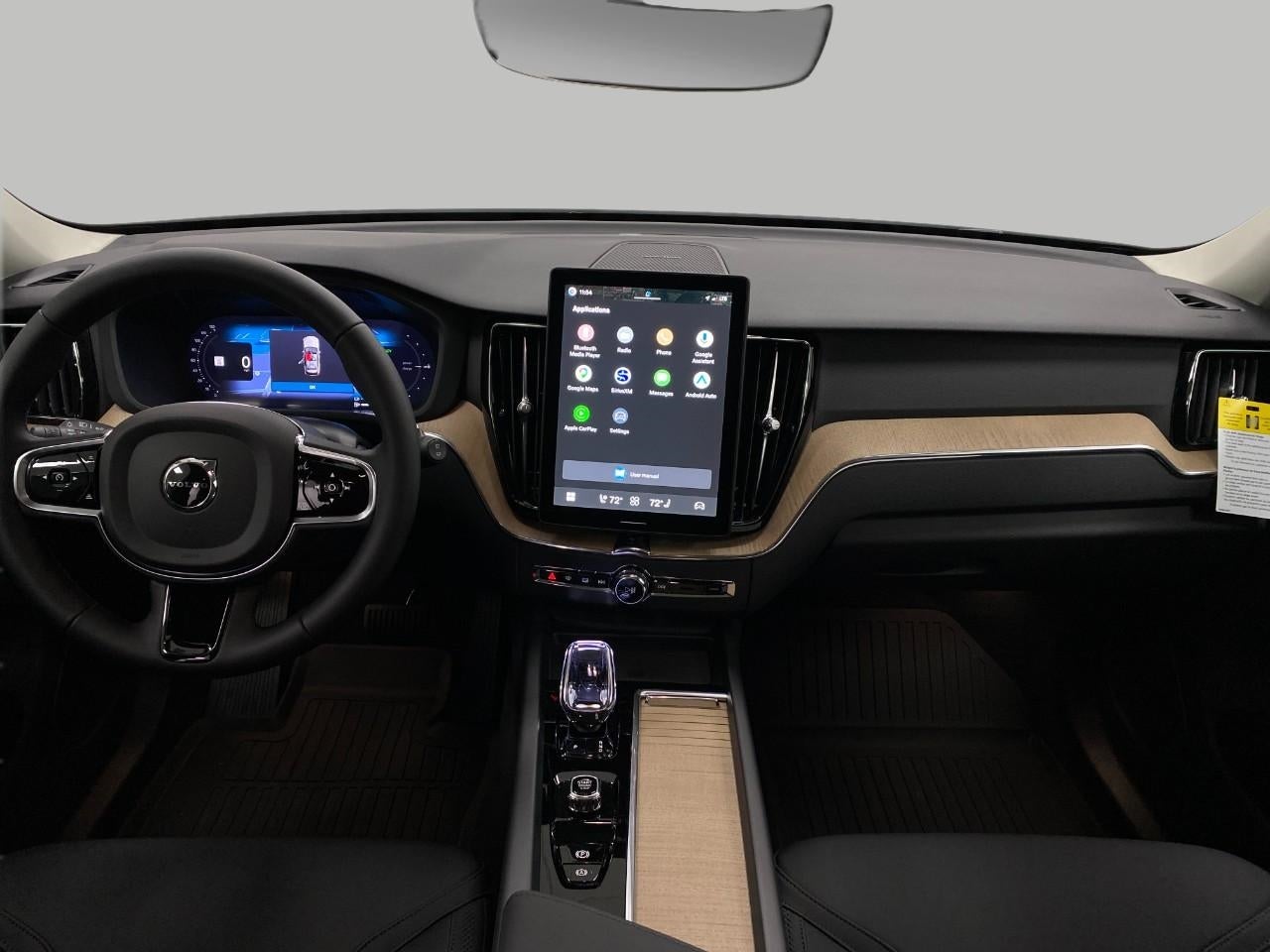 2026 Volvo XC60 Plug-In Hybrid T8 AWD Plus