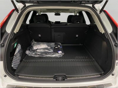 2026 Volvo XC60 Plug-In Hybrid T8 AWD Plus