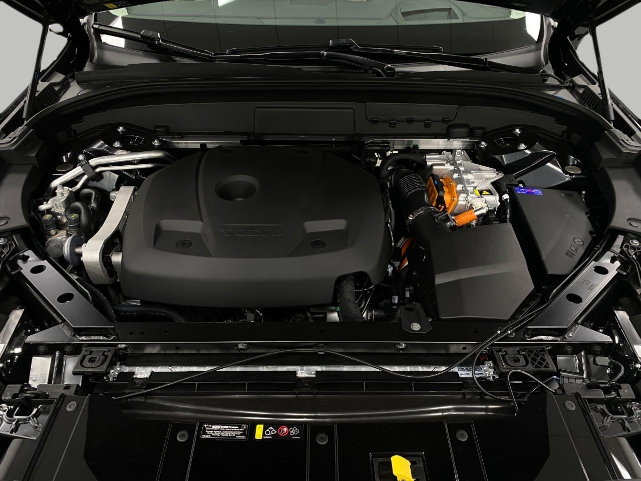 2026 Volvo XC60 Plug-In Hybrid T8 AWD Ultra