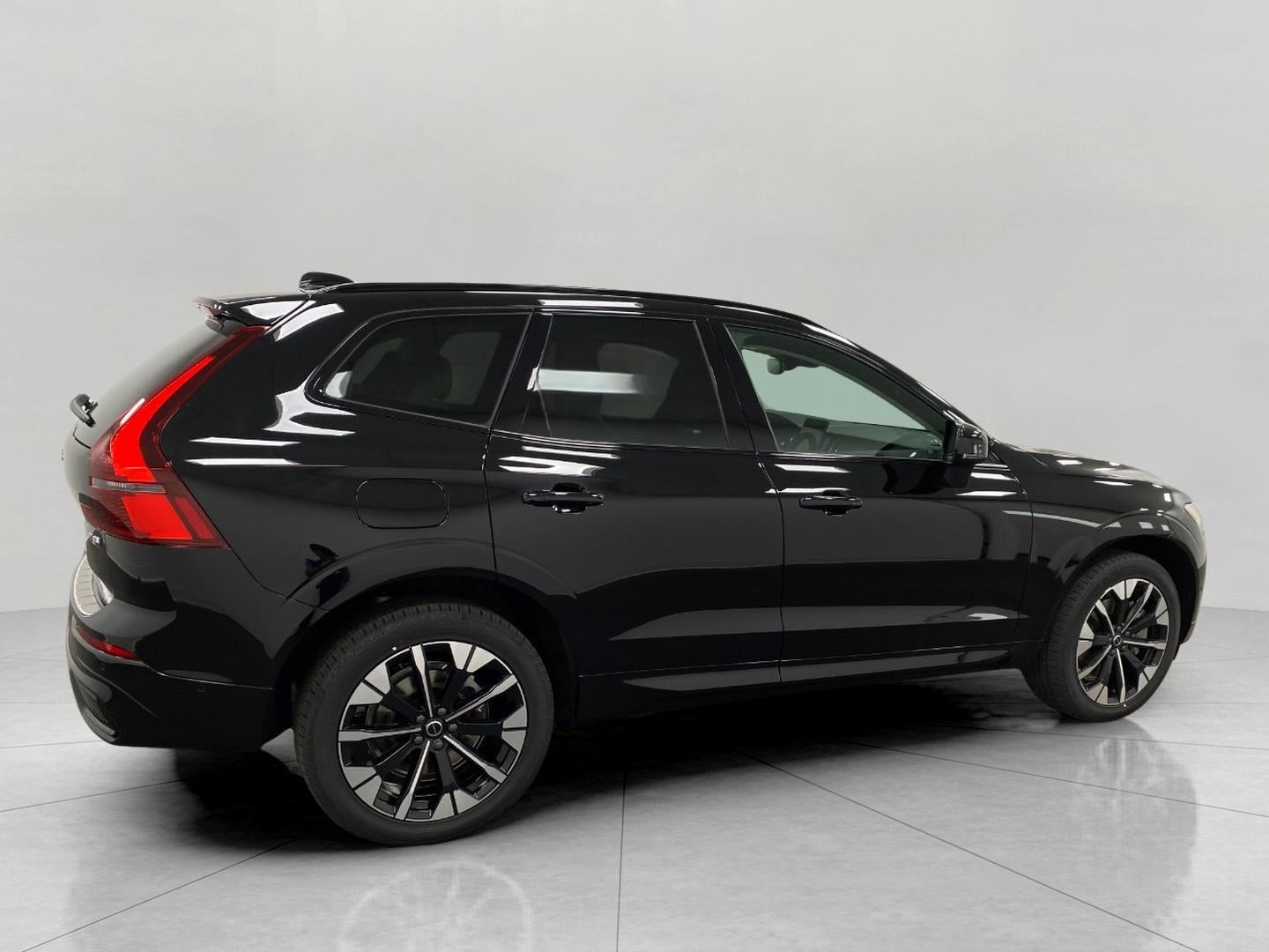 2026 Volvo XC60 Plug-In Hybrid T8 AWD Ultra