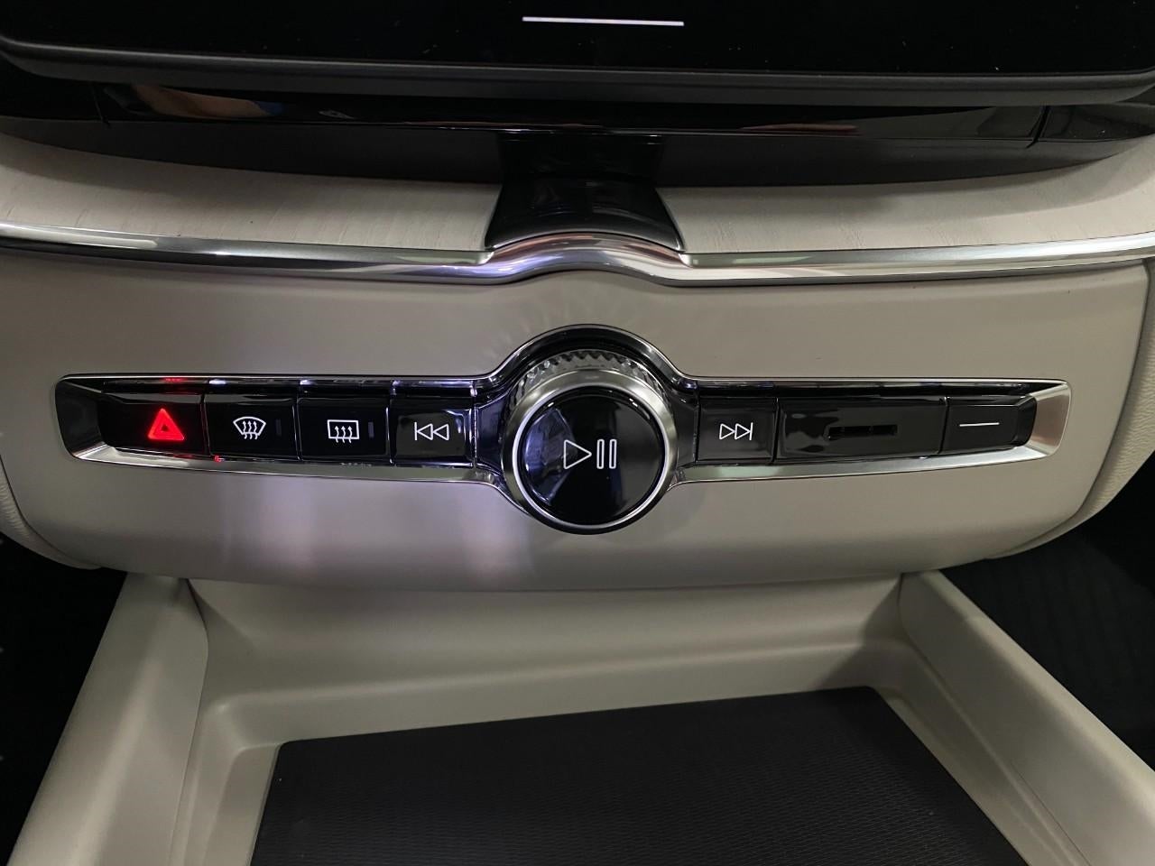 2026 Volvo XC60 Plug-In Hybrid T8 AWD Ultra
