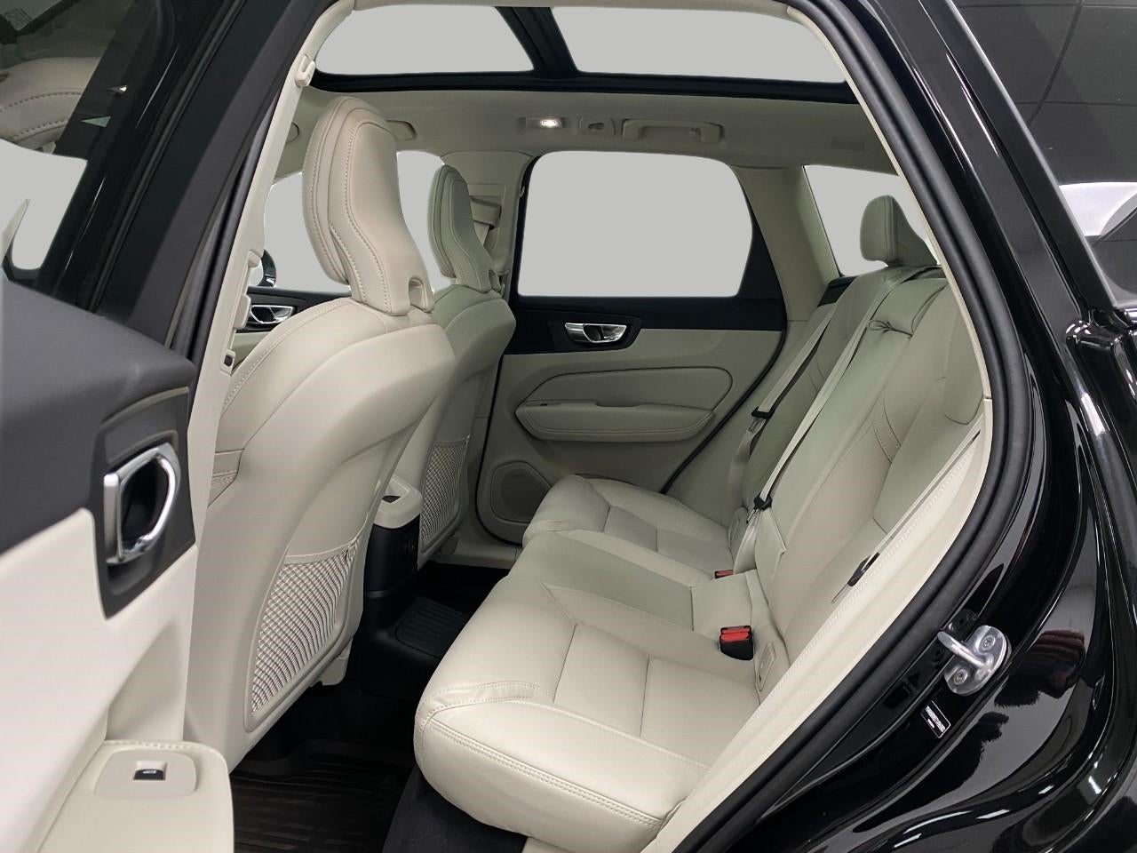2026 Volvo XC60 Plug-In Hybrid T8 AWD Ultra