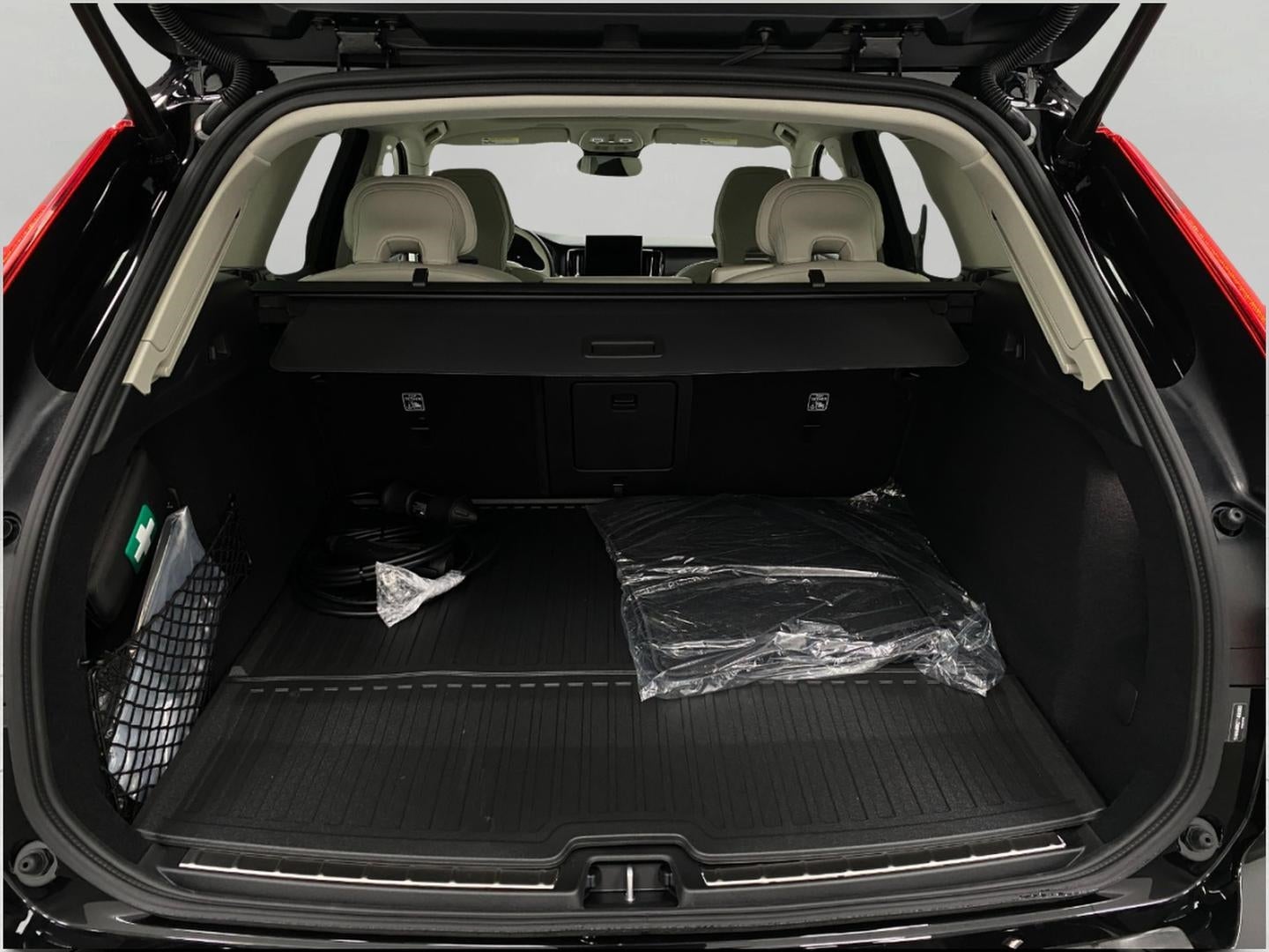 2026 Volvo XC60 Plug-In Hybrid T8 AWD Ultra
