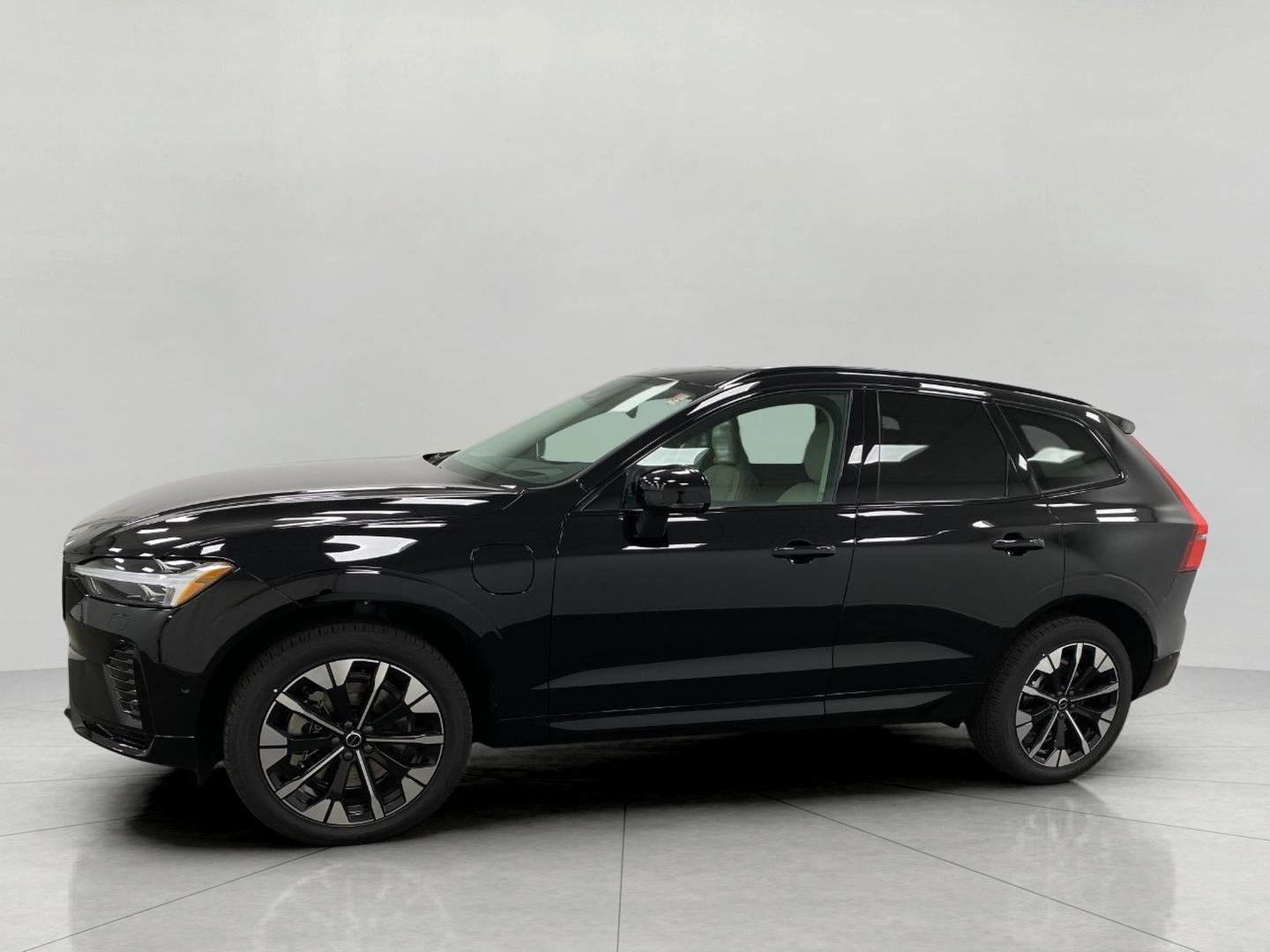 2026 Volvo XC60 Plug-In Hybrid T8 AWD Ultra