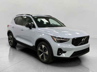 2026 Volvo XC40 B5 AWD Plus