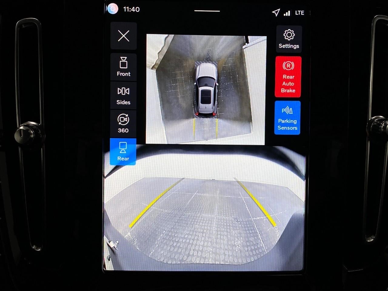 2026 Volvo XC40 B5 AWD Plus