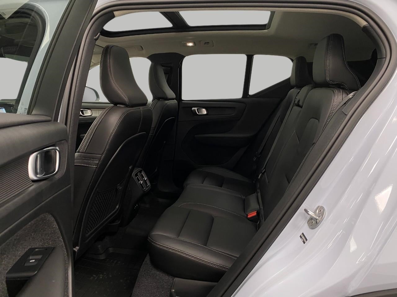 2026 Volvo XC40 B5 AWD Plus