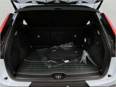 2026 Volvo XC40 B5 AWD Plus