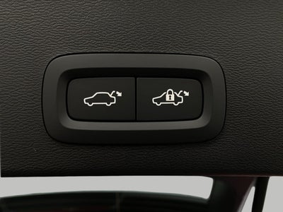 2026 Volvo XC40 B5 AWD Plus