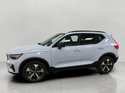 2026 Volvo XC40 B5 AWD Plus
