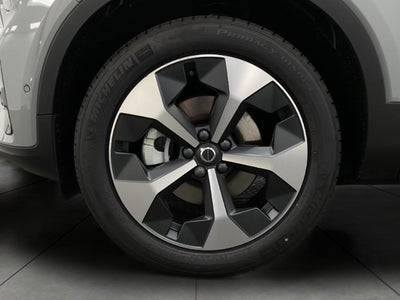 2026 Volvo XC40 B5 AWD Plus