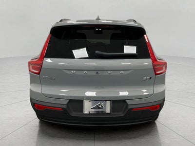 2026 Volvo XC40 B5 AWD Plus