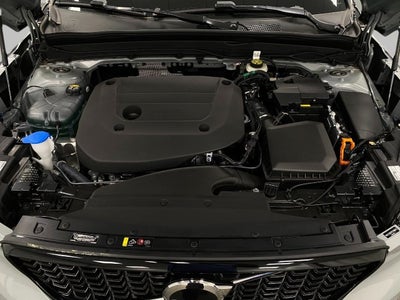2026 Volvo XC40 B5 AWD Plus