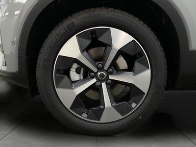 2026 Volvo XC40 B5 AWD Plus