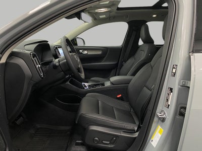 2026 Volvo XC40 B5 AWD Plus