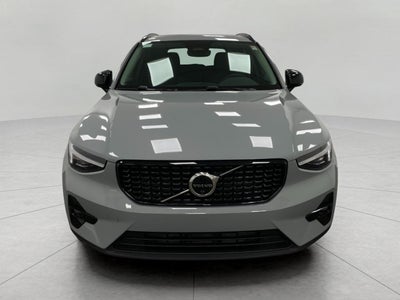 2026 Volvo XC40 B5 AWD Plus