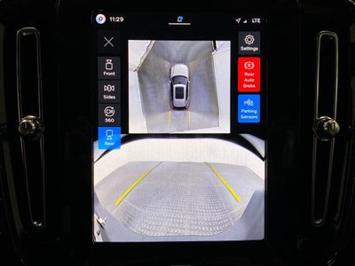 2026 Volvo XC40 B5 AWD Plus